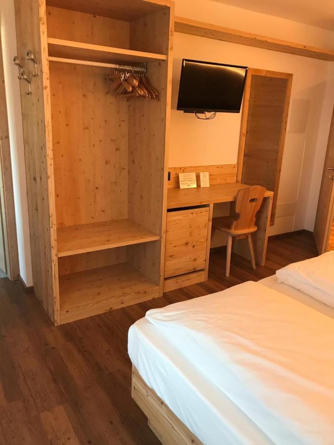 Hotel Piedibosco موينا المظهر الخارجي الصورة