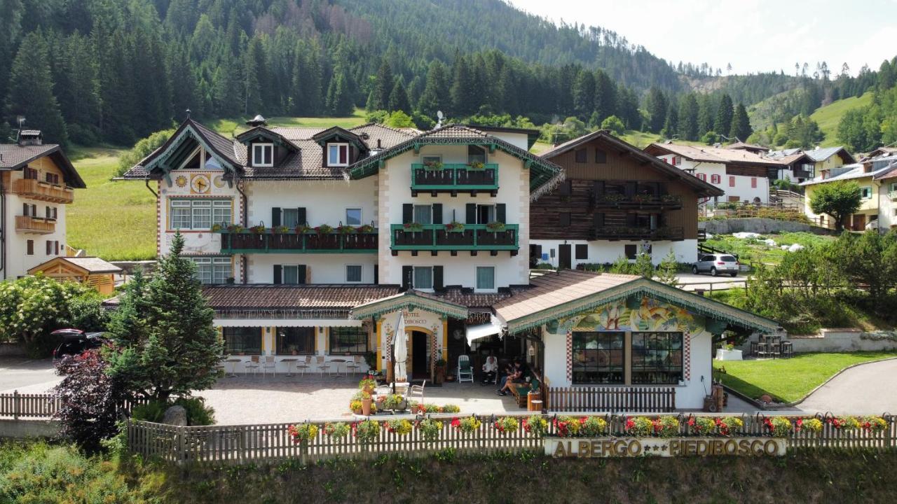Hotel Piedibosco موينا المظهر الخارجي الصورة