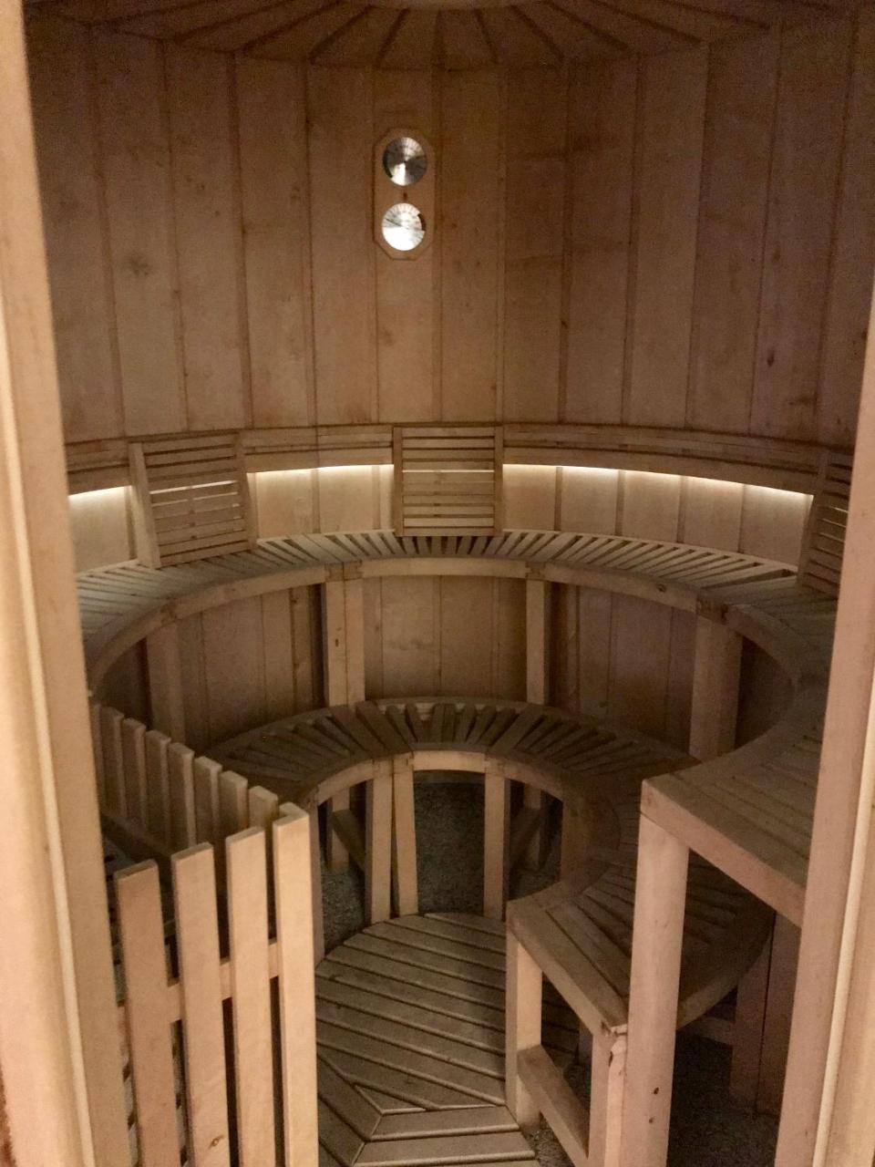 Hotel Piedibosco موينا المظهر الخارجي الصورة
